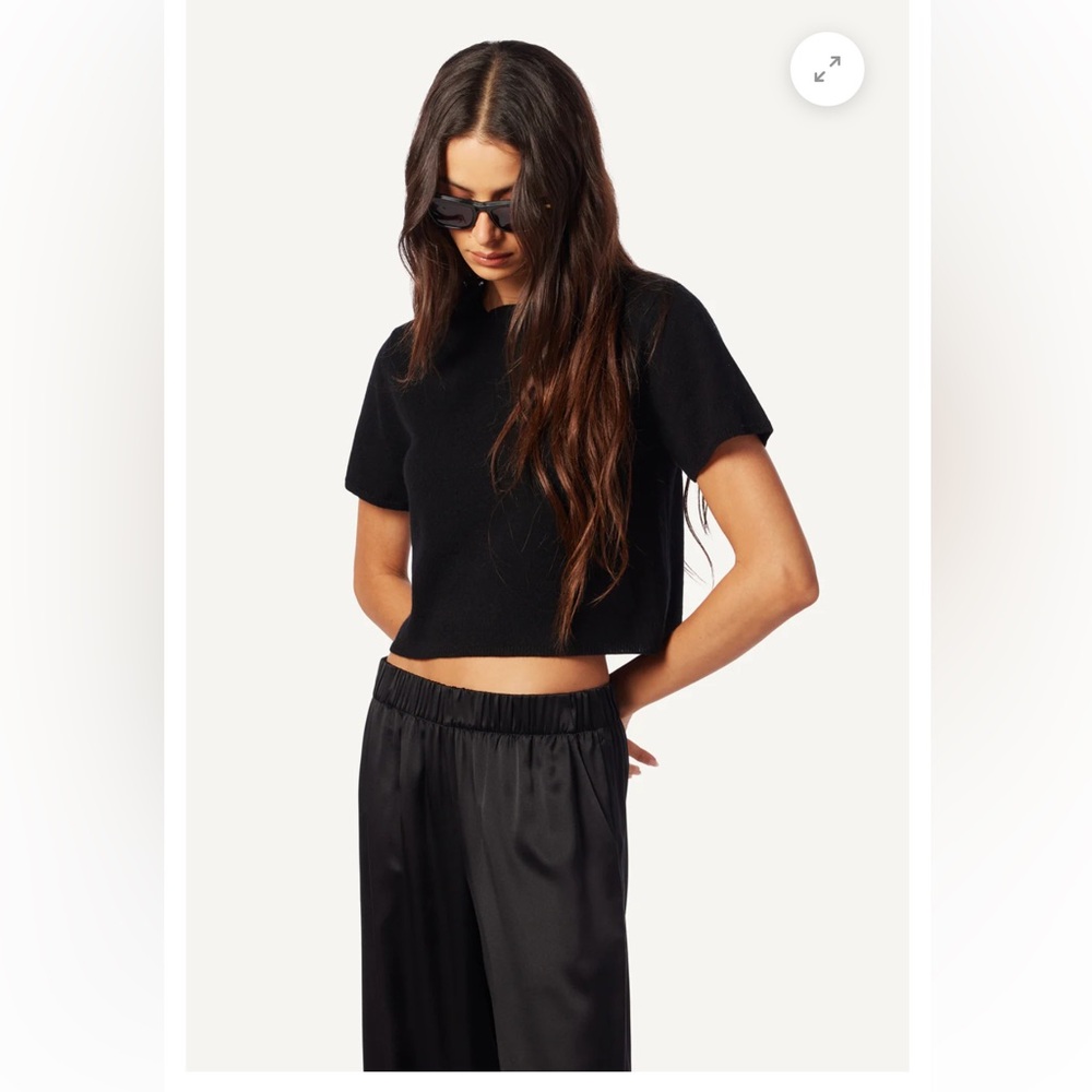 SABLYN CHARLESTON RELAXED CASHMERE CREWNECK TEE BLACK - Picture 2 of 5